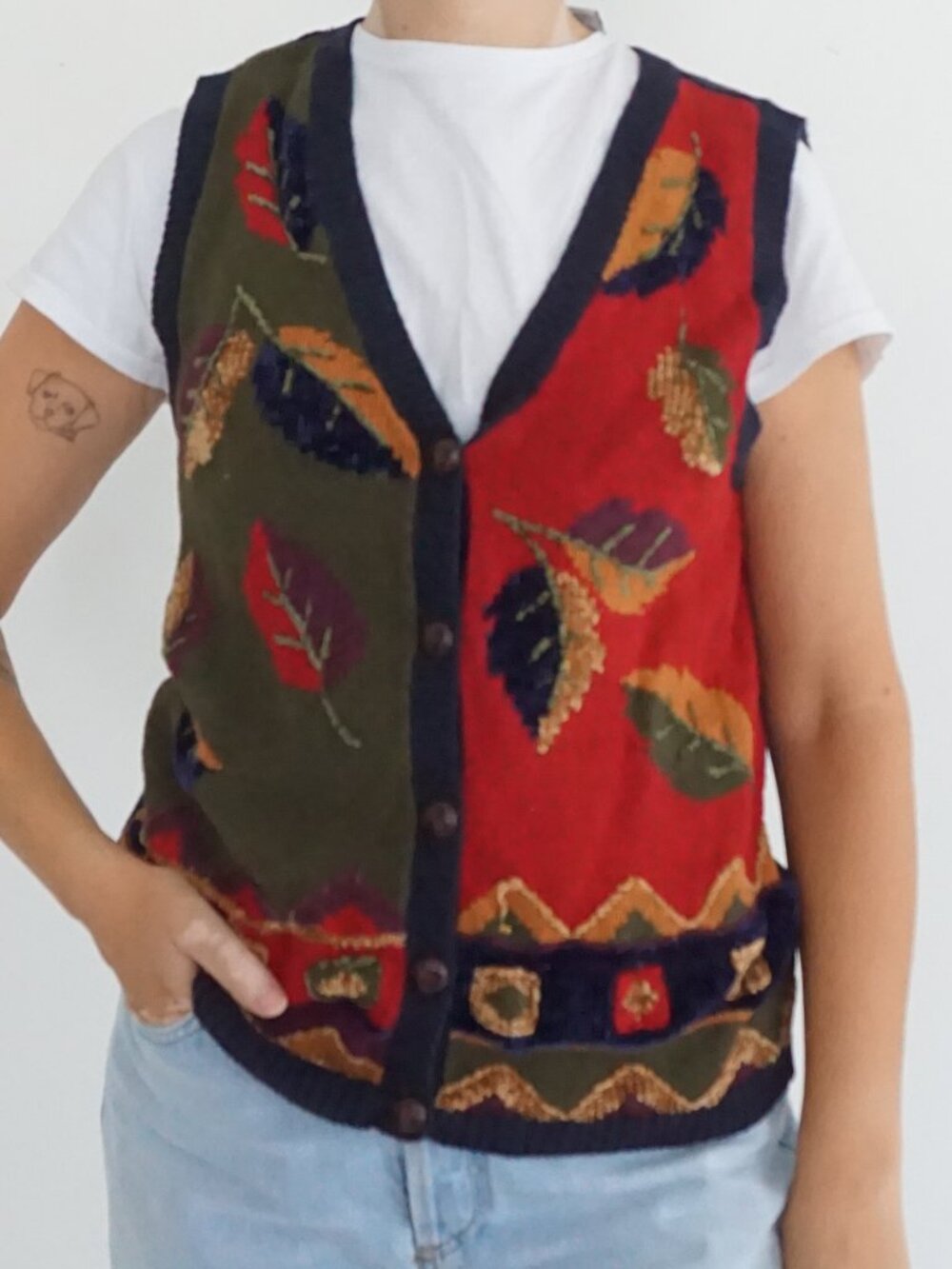 New Look Red Green Leaf Button Front Knit Sweater Vest Cottagecore M